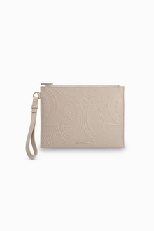 حقيبة Embossed Wristlet Sleeve