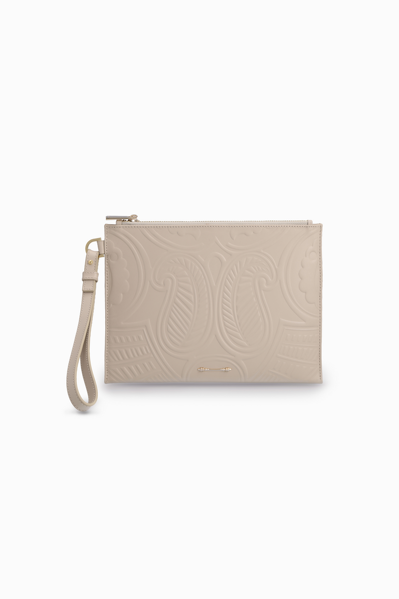 حقيبة Embossed Wristlet Sleeve
