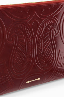 Embossed Wrislet Sleeve
