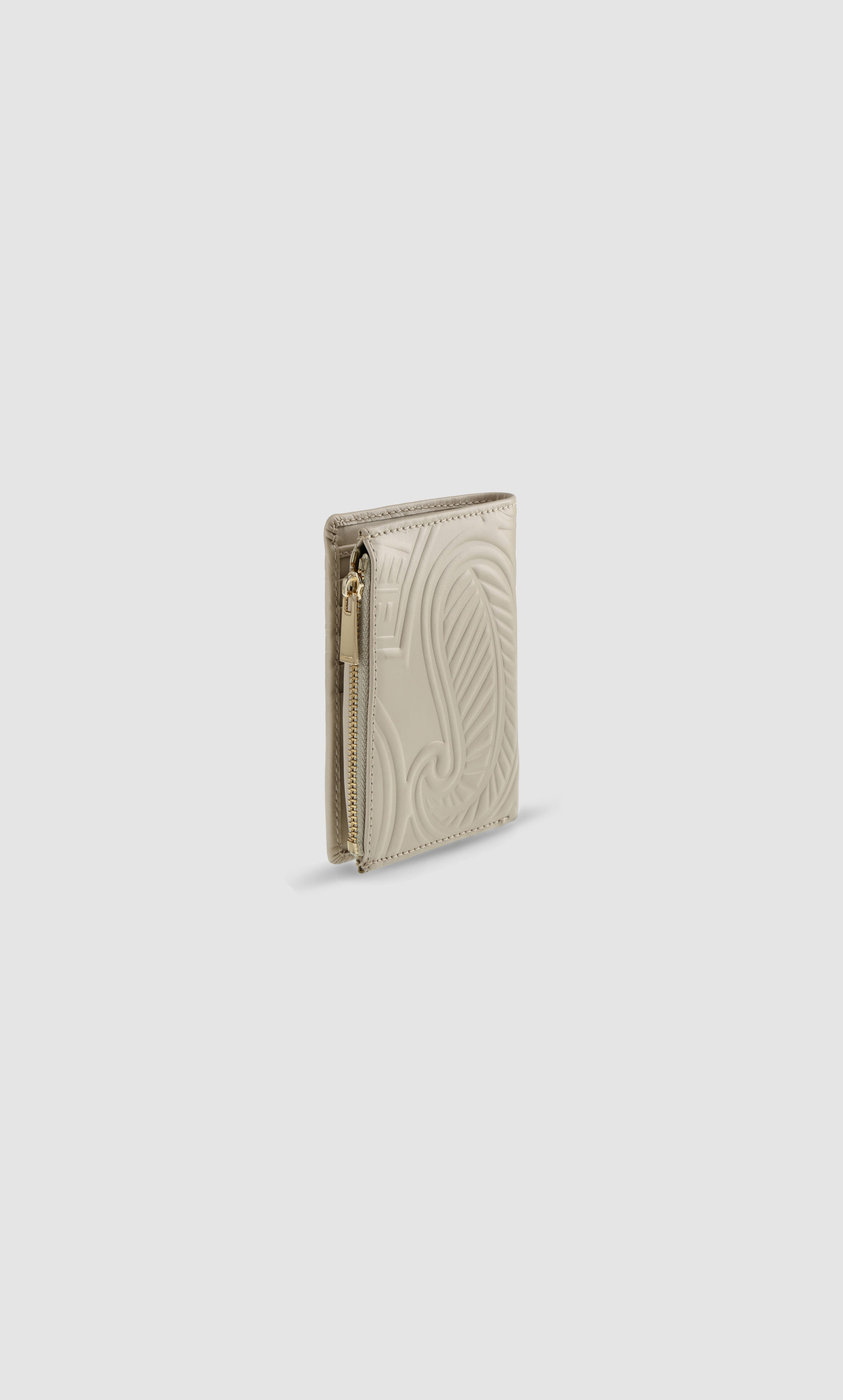 Bi Fold Wallet Embossed