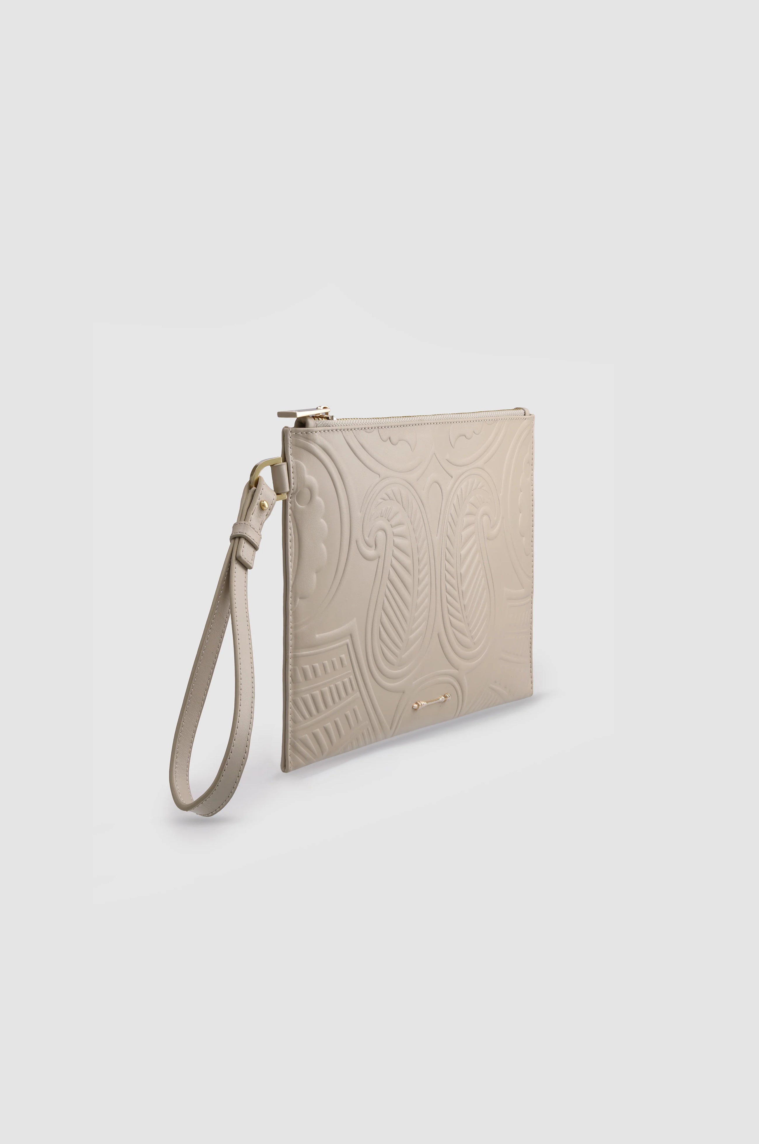 Embossed Wrislet Sleeve
